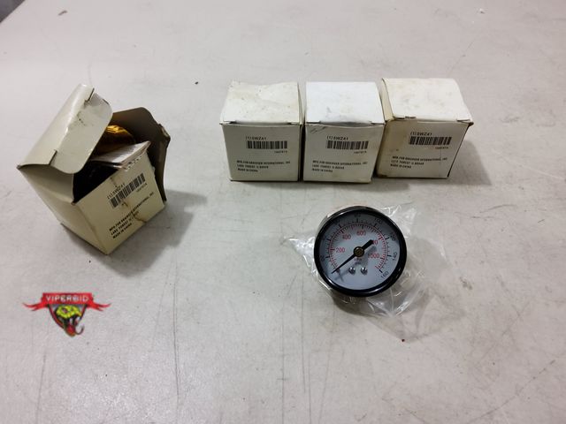 Lot 7-131128 - (4) Grainger gauges. 0-160 PSI. #5WZ41.