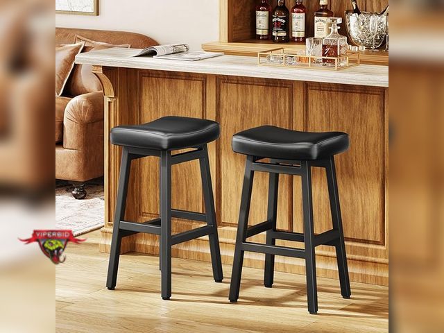 Lot 7-130022 - Set of 2 - Raynesys 29" leather upholstered barstools.