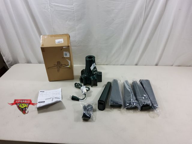 Viperbid.com - Lot 7-124686 - Rotating Christmas tree stand with built ...