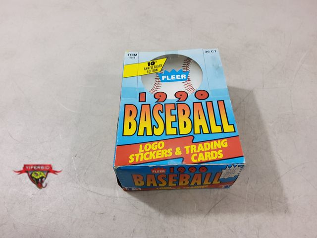 Lot 7-134834 - Box of 36 - Fleer 1990 Baseball Wax Packs. Packs are sealed.