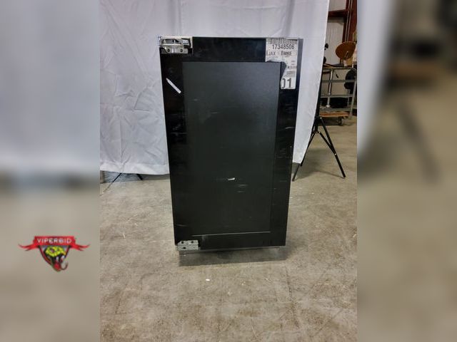 Lot 7-135075 - U-Line UHBV518-IS01A 18" Undercounter Beverage Center with U-Adjust Storage Bins and Racks, Digital ...