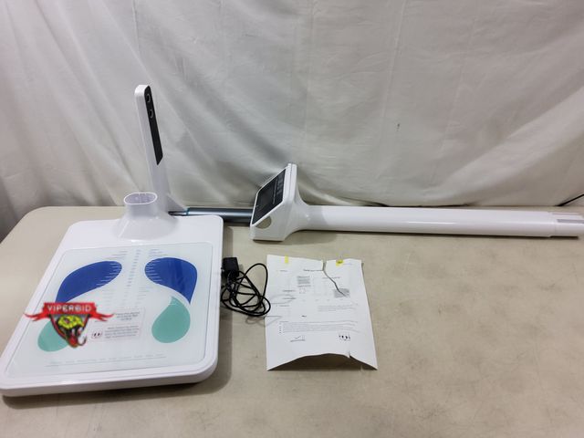 Lot 7-131379 - Retail value $219! Arboleaf ultrasonic height and weight body fat scale. Tested.
