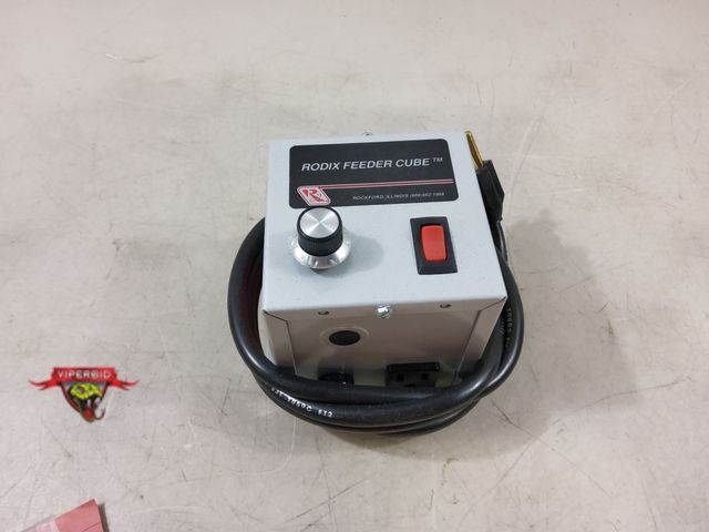 Lot 7-131638 - Rodix feeder cube. PC-40 part no. 121-11. 120Vac, 50/60hz, 15 amps.