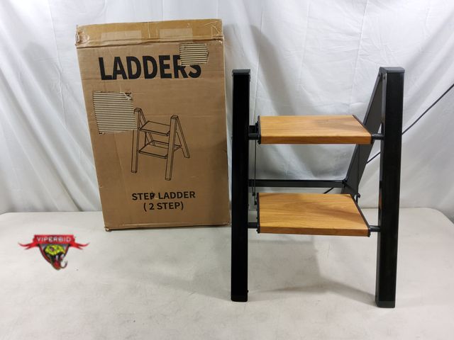 Lot 7-134095 - 2-Step Step ladder. Overall height 23-3/4".  Overall step height: 17-5/8".