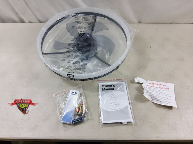 Lot 7-131629 - Fszdorj 20" Ceiling fan with light and remote.