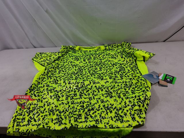 Lot 7-132518 - New! Wildspark Size 3XL Moisture Wicking short sleeve tshirt. UVA &amp; UVB protection from the sun.