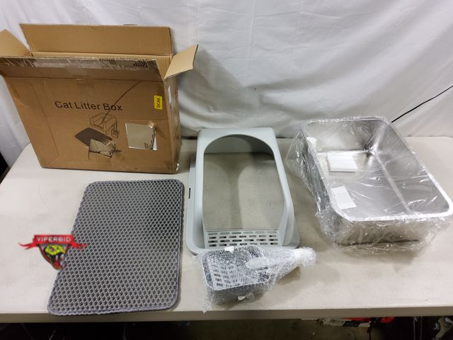 Lot 7-131028 - New! Stainless Steel Cat Litter Box with Scoop. (13.5"W x 19.5"D x 11.5"T)