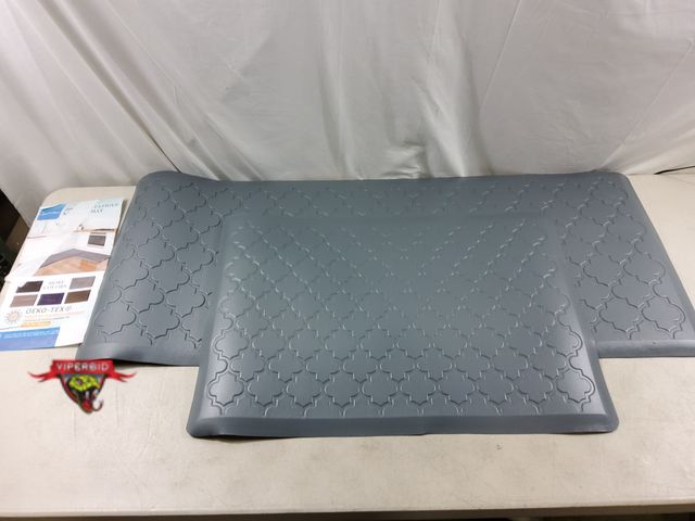 Lot 7-135772 - Soft Duo 2 Piece Anti-Fatigue Mat. (48" x 20" and 30" x 20")