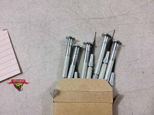 Lot 7-133114 - New! Pack of 10 - Moody Tools .025 Steel handle screwdrivers. Stock no. 76-1522.
