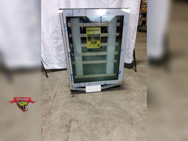 Lot 7-135942 - Marvel MLWC324-SG01A 24" Single-zone wine refrigerator with a 45-bottle capacity and a stainless ste...