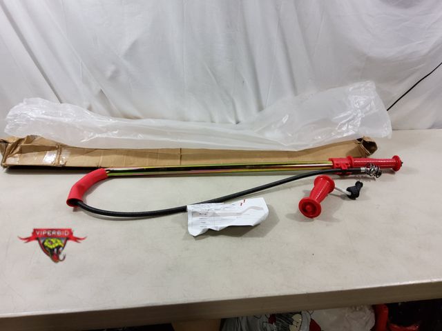 Lot 7-134868 - 6 ft. Long Toilet auger.
