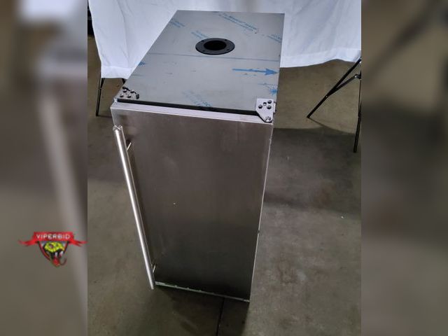 Lot 7-131921 - Viking Commercial VCDE215-SSH1A is a professional 15-inch, All Stainless Steel 2-tap commercial cold...