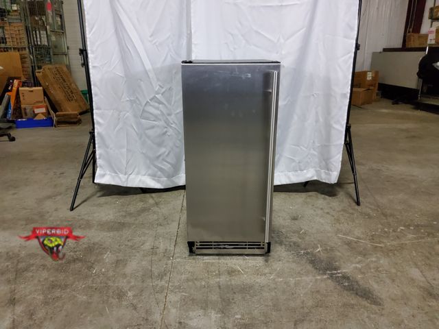 Lot 7-134569 - U-Line UHCP115-SS81A is a premium 15-inch 1 Class black cabinet with stainless steel door clear ice ...