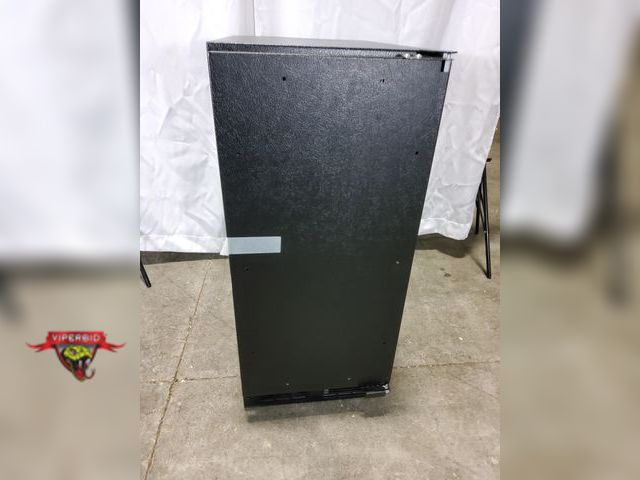 Lot 7-135935 - Marvel 15"  (MLCP215-IS81A) Clear Ice Machine with Pump and panel ready door. Produces 3/4-in clear ...