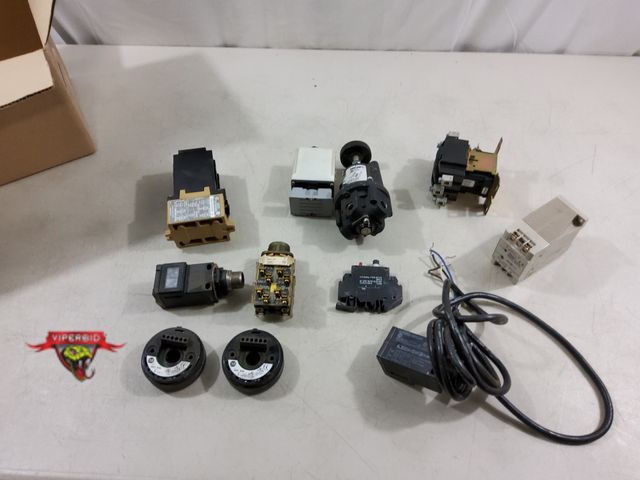 Lot 7-123604 - Lot of miscellaneous industrial parts as shown.