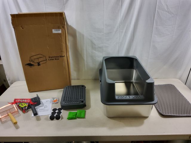 Lot 7-123708 - Semi-Enclosed stainless steel litter box. 23" X 15-1/2" X 12"H.