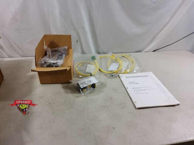 Lot 7-135791 - Looks new! Honeywell activator with the smart distributed system. Model SDS-C1ACT-1001.