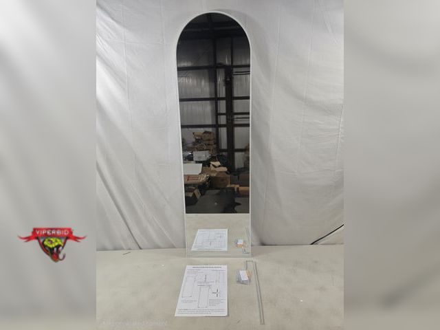Lot 7-134422 - Wall mounted / Over the door (missing 1 bracket) Full length mirror.