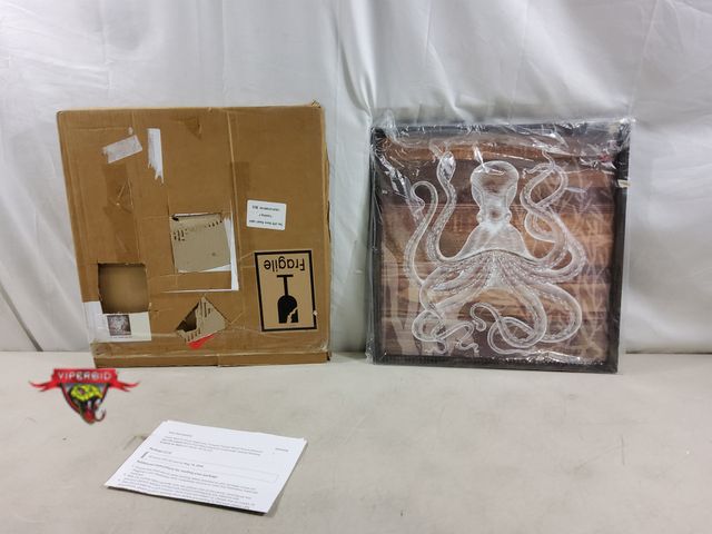 Lot 7-134737 - Framed Wall Art. (16" x 16")