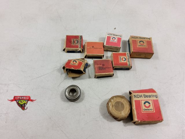 Lot 7-123521 - (8) Assorted bearings.