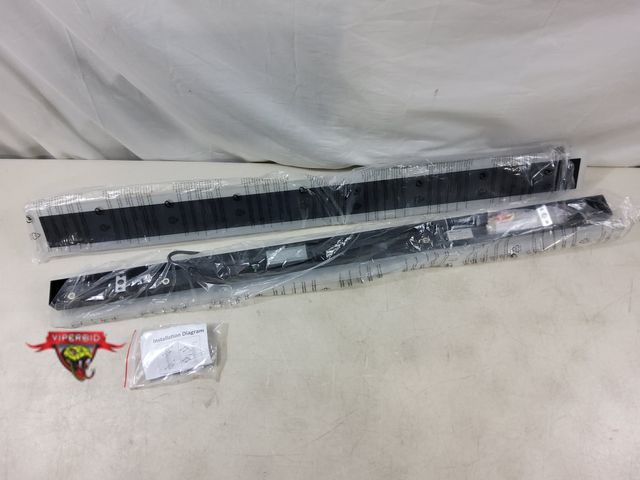 Lot 7-131209 - Coinmit 2 Pack 39.4" Long Outdoor LED Wall Lights.  3000K