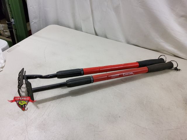 Lot 7-130066 - (2) Corona extendable handle cultivators. GT3070