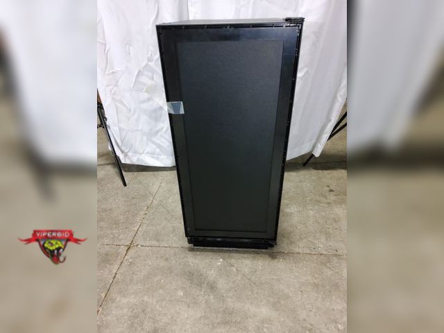 Lot 7-135939 - U-Line UHCR115-IS01B 15" Crescent Ice Maker with panel ready door. Produces and stores up to 25 lb.o...