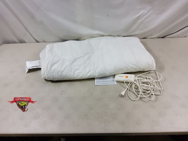 Lot 7-130275 - 31" X 55" Templewet heated mattress pad. Tested.