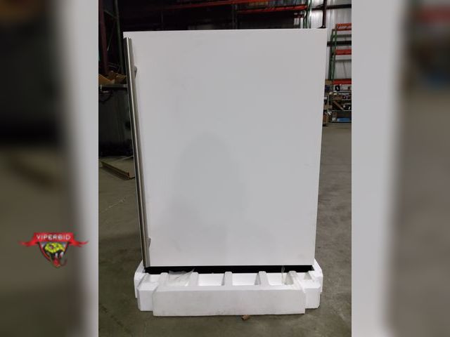 Lot 7-123802 - U-Line UHRI124-WS01A 24" Built-In Refrigerator with 4.2 cu. ft Capacity, Digital Touch Pad Control, ...