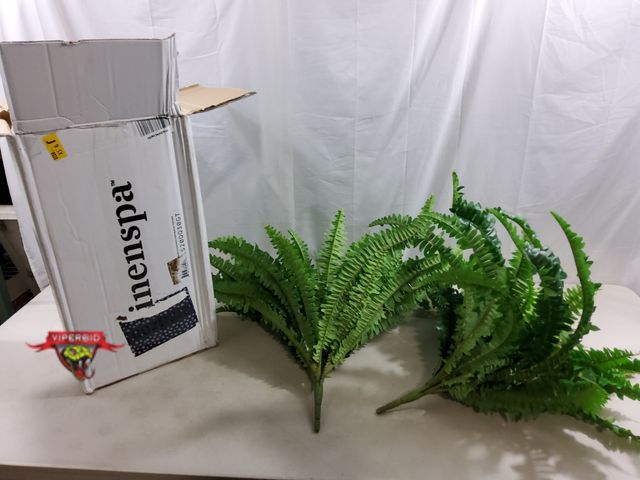 Lot 7-123622 - (2) Artificial 25"H Fern stems.