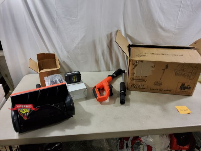 Lot 7-135786 - 20V Cordless snow shoverl with charger and (2) Batteries. Tested.