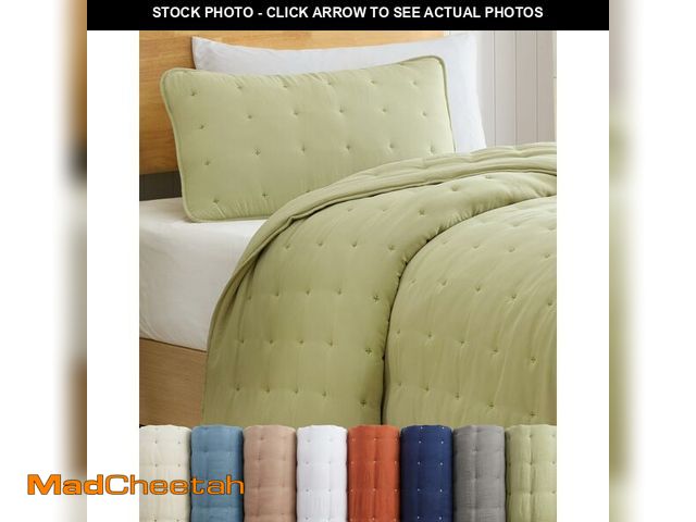 Lot 74-14480071 - Quilt Set Twin Size - Lightweight Boho Bed Set - Sage Green, 68" x 86" - UNUSED