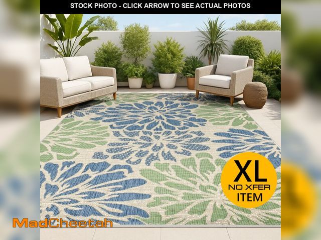 Lot 74-12511199 - JONATHAN Y Floral Textured Weave Indoor Outdoor Area Rug 5X8 Navy/Green, Zinnia Modern for Backyard,...
