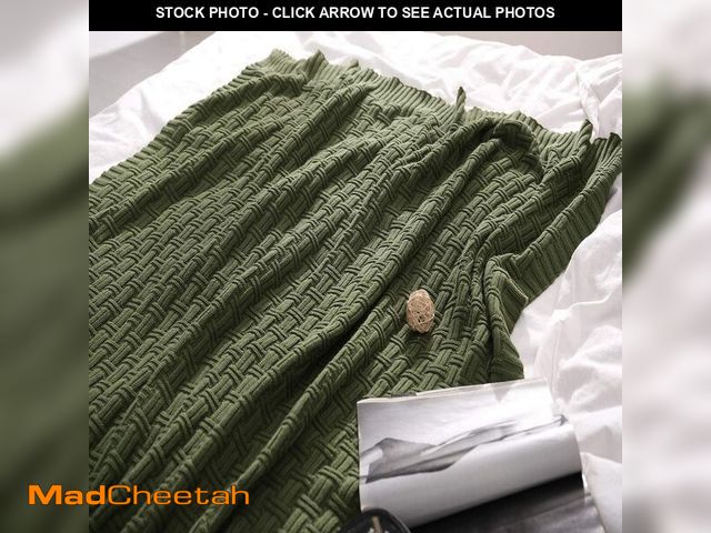 Lot 74-12718103 - TREELY 100% Cotton Knitted Throw Blanket Couch Cover Blanket(31 x 40 Inches, Green Forest) - UNUSED