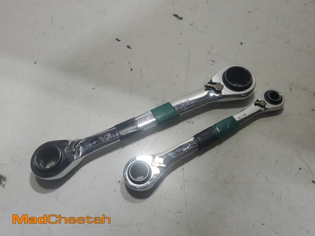 Lot 74-12143404 - Husky SAE Quad Drive Ratcheting Wrench Set (2-Piece) - UNUSED
