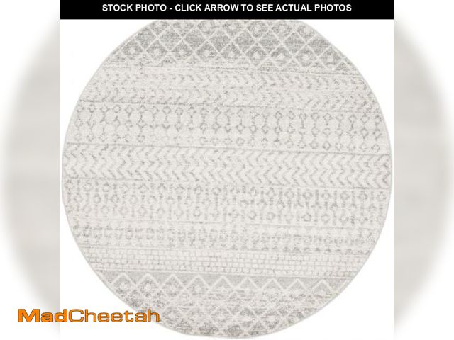 Lot 74-12165843 - Livabliss 5'3" Round Sweetgum Global Rug Cream: Traditional, Stain &amp; Fade-Resistant, Medium Pile...
