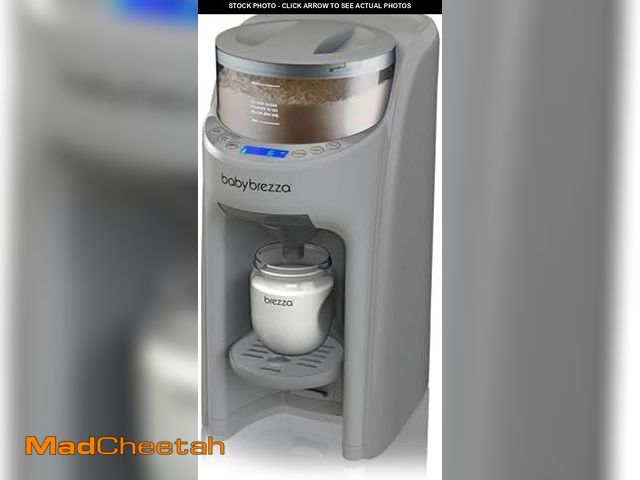 Lot 74-12170471 - Baby Brezza New and Improved Formula Pro Advanced Formula Dispenser Machine - Automatically Mix a Wa...