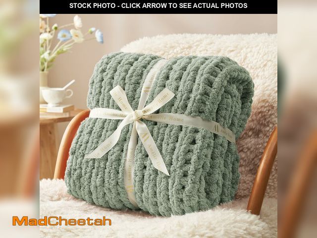 Lot 74-12432611 - AmÃÂ©lie Home Chunky Knit Throw Blanket for Couch, Soft Chenille Crochet Blanket for Kids, 30"x40",...