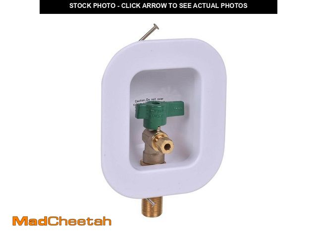 Lot 74-12854833 - Oatey I2K 1/2 in. Brass Compatible Copper Sweat Connection Ice Maker Outlet Box with 1/4 Turn - USED