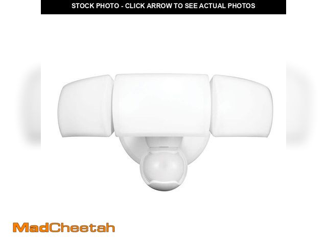 Lot 74-12857004 - Defiant MaxDetect 240ÃÂ° White Motion Sensor Wired Outdoor 3-Head LED Security Flood Light 3000 Lum...