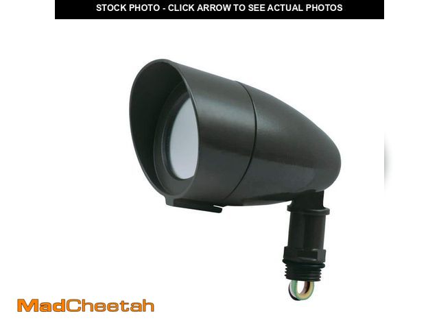 Lot 74-12745581 - Commercial Electric 7Watt 550 Lumens CE Hardwired Bronze Integrated LED Landscape Flood Light - UNUS...