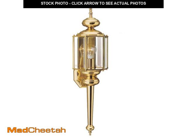 Lot 74-13050623 - Generation Lighting Classico 7 in. W 1-Light Polished Brass Outdoor Wall Lantern Sconce with Clear B...