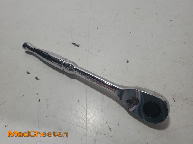 Lot 74-12143901 - Husky 3/8 in. Full Polish 72 Tooth Ratchet - UNUSED