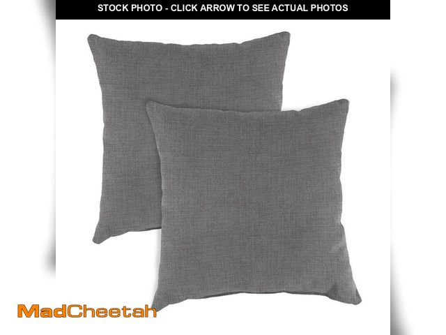 Lot 74-14290872 - Jordan Manufacturing 18 in. L x 18 in. W x 4 in. T Square Outdoor Throw Pillow (2-Pack) - UNUSED