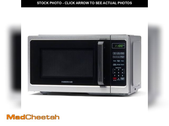 Lot 74-14306732 - Farberware 0.9 cu. ft. 900-Watt Countertop Microwave Oven in Stainless Steel - UNUSED