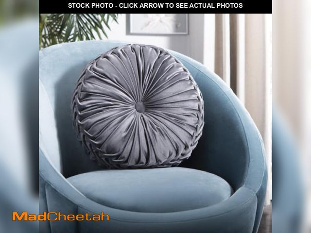 Lot 74-3864889 - Mercer41 Willem Floor Pillow Gray 18" x 18" - UNUSED