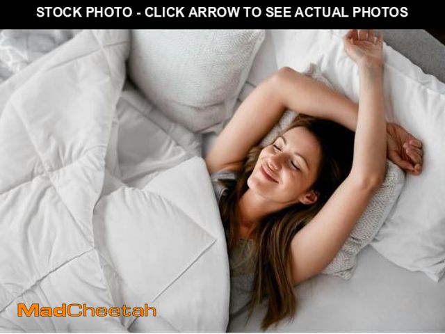Lot 74-12098510 - Sleep Philosophy HeiQ Temperature Regulating Comforter Diamond Quilted Design, Oversized Duvet Inser...