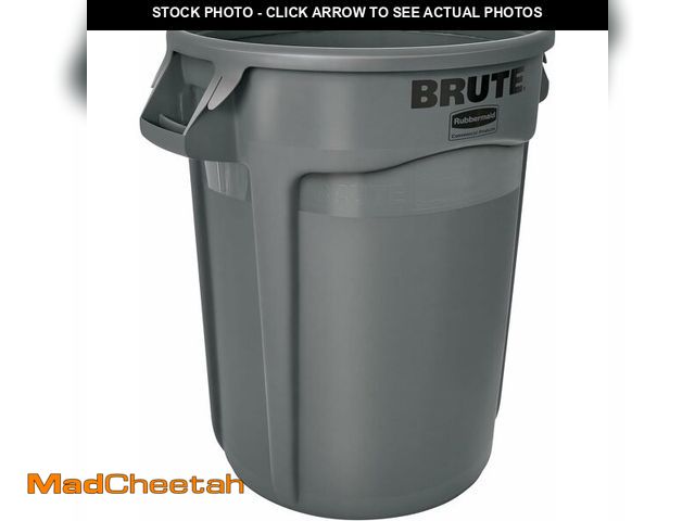 Lot 74-14305842 - Rubbermaid Commercial Products BRUTE Heavy-Duty Round Trash/Garbage Can with Venting Channels, 32-Ga...
