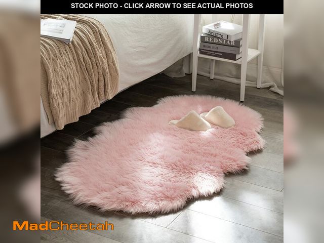 Lot 74-14270124 - MIULEE Luxury Super Soft Fluffy Area Rug Faux Fur Sheepskin Rug Decorative Plush Shaggy Carpet for B...