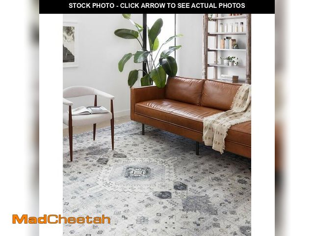 Lot 74-12785122 - Loloi Skye Collection SKY-02 Silver/Grey 8'-0" x 8'-0" Round Area Rug - UNUSED